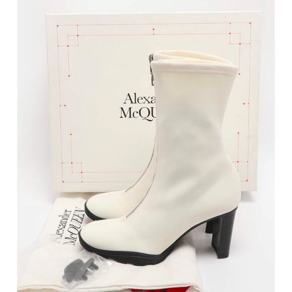 Alexander McQueen White Neoprene Slim Tread Boots Scuba Booties 37.5 NIB 1,090 - Picture 2 of 7
